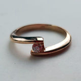 Contrarie in argento rosa con Zircone